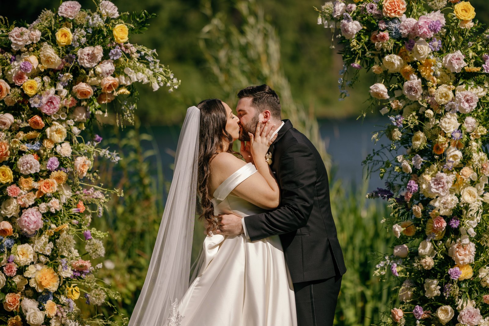 Cinematic Wedding Videography vs. Trendy Highlights – Why Storytelling Matters