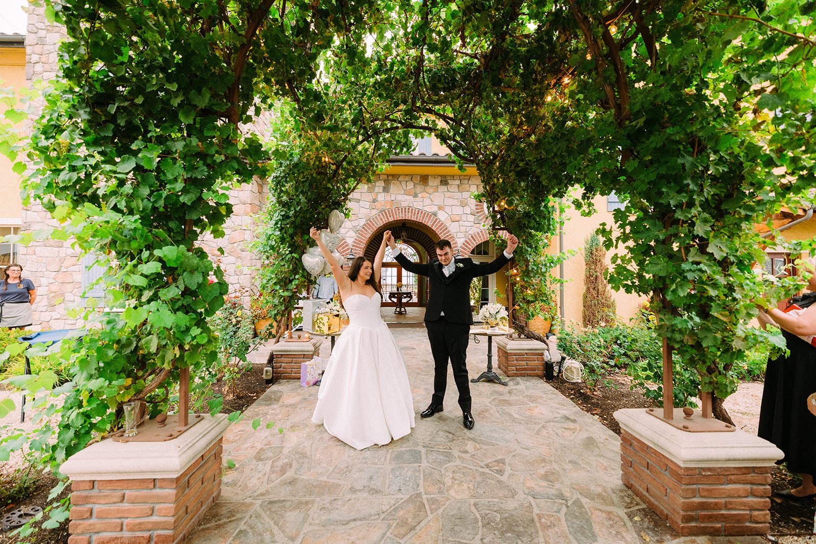 Siren Song Vineyard wedding